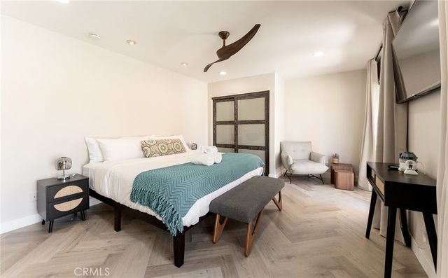 575 N Burton Way, Palm Springs, CA 92262