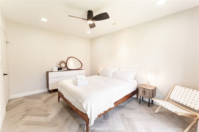 575 N Burton Way, Palm Springs, CA 92262