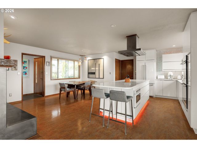 13219 Ne ROSE Pkwy, Portland, OR 97230