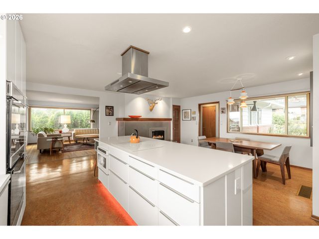 13219 Ne ROSE Pkwy, Portland, OR 97230