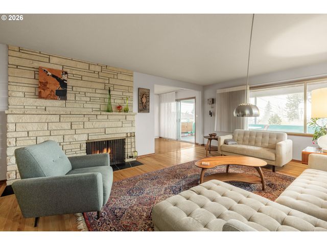 13219 Ne ROSE Pkwy, Portland, OR 97230