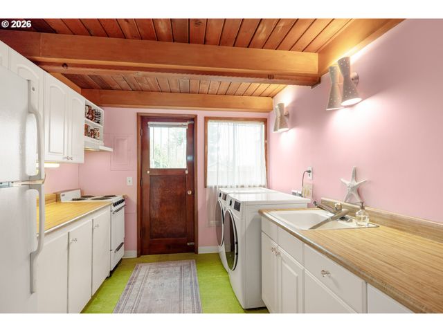 13219 Ne ROSE Pkwy, Portland, OR 97230