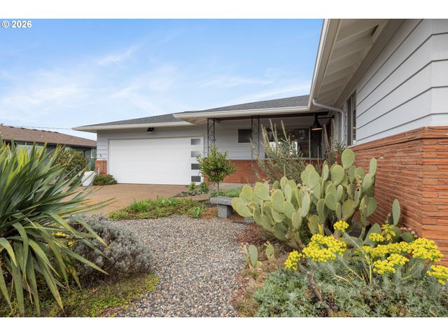 13219 Ne ROSE Pkwy, Portland, OR 97230