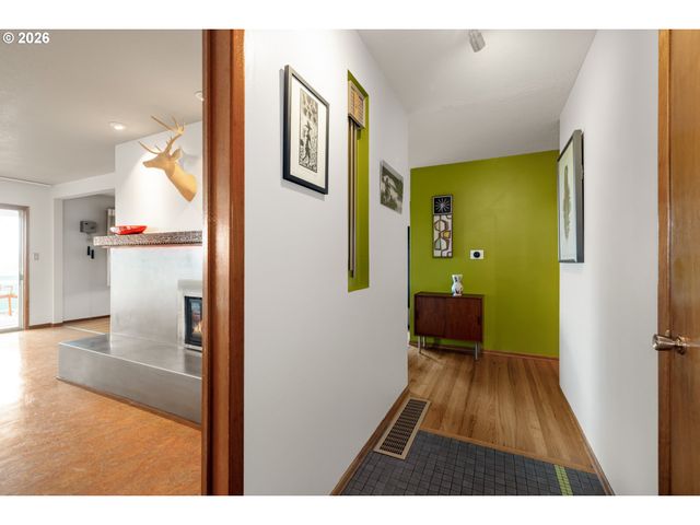 13219 Ne ROSE Pkwy, Portland, OR 97230