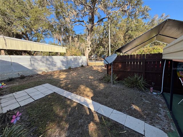 18592 SE 21ST STREET, Silver Springs, FL 34488