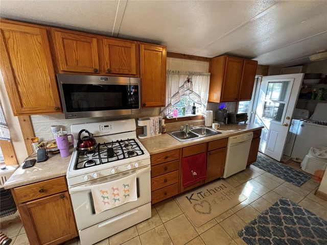 18592 SE 21ST STREET, Silver Springs, FL 34488