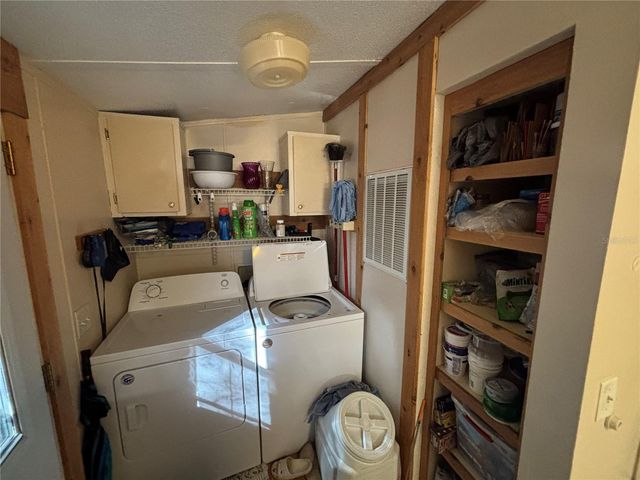 18592 SE 21ST STREET, Silver Springs, FL 34488