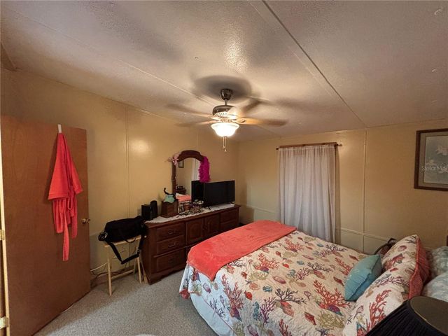 18592 SE 21ST STREET, Silver Springs, FL 34488