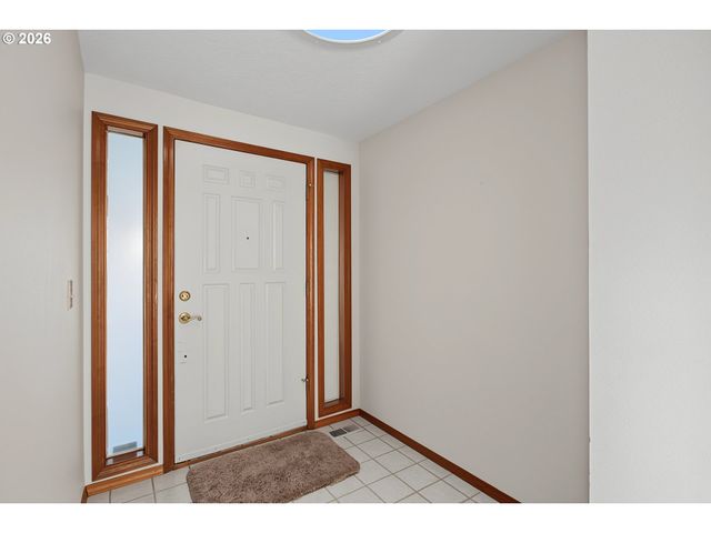 15705 Se 34TH Cir, Vancouver, WA 98683