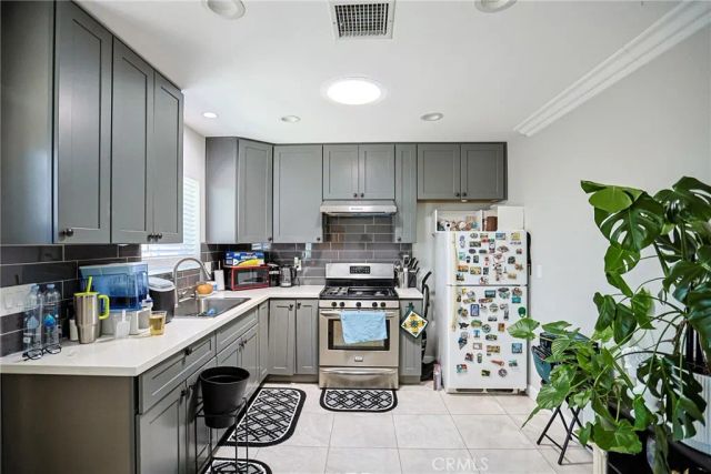 1621 W Palais, Anaheim, CA 92802