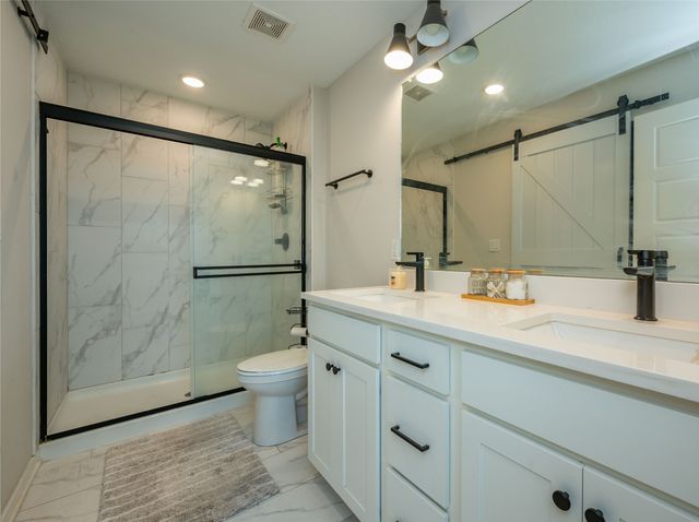 1112 NW Yorktown Drive, Waukee, IA 50263