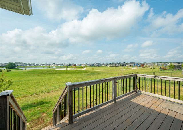 1112 NW Yorktown Drive, Waukee, IA 50263