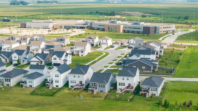 1112 NW Yorktown Drive, Waukee, IA 50263