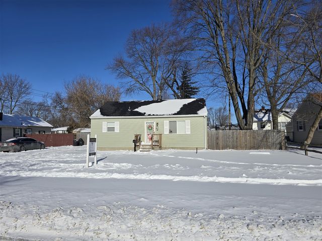 1909 Minnie Street, Port Huron, MI 48060