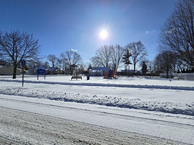 1909 Minnie Street, Port Huron, MI 48060