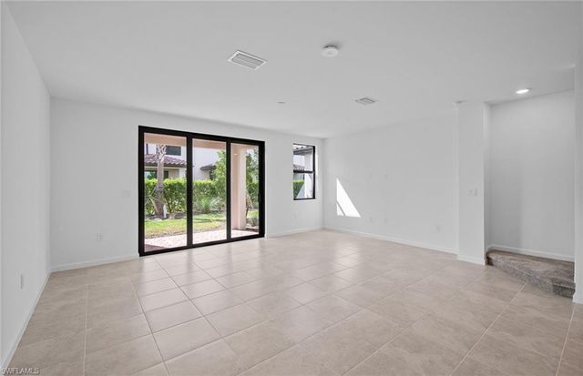 1648 Lake Jessup CIR, Cape Coral, FL 33909