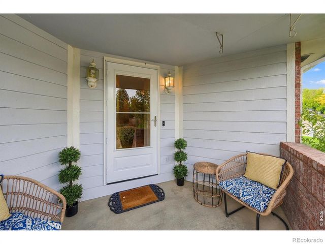 2933 Lake Park Way, Longmont, CO 80503