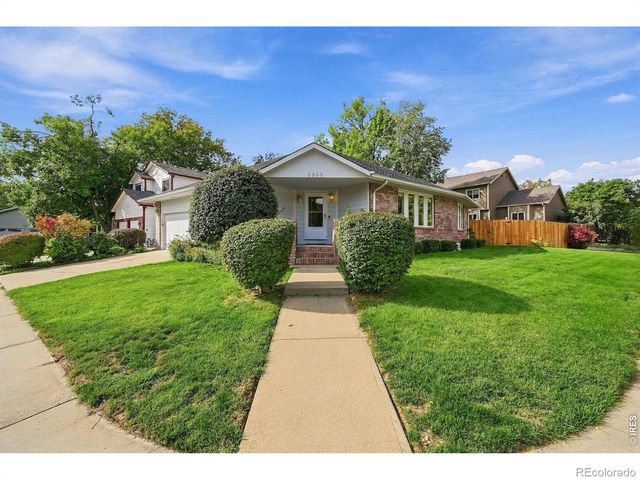 2933 Lake Park Way, Longmont, CO 80503