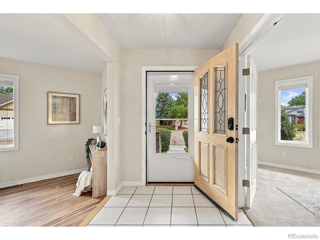 2933 Lake Park Way, Longmont, CO 80503
