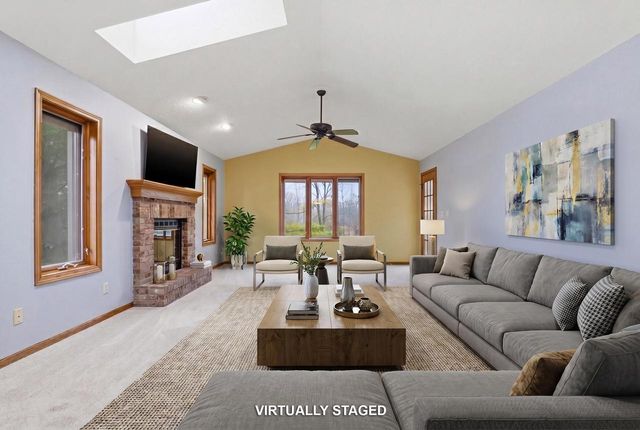 615 Sommer DRIVE, Sheboygan, WI 53081