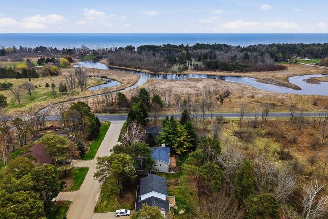 615 Sommer DRIVE, Sheboygan, WI 53081