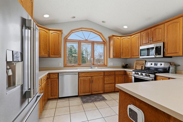 615 Sommer DRIVE, Sheboygan, WI 53081