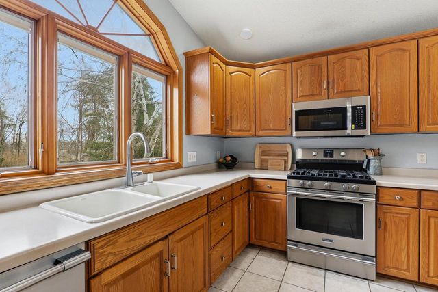 615 Sommer DRIVE, Sheboygan, WI 53081