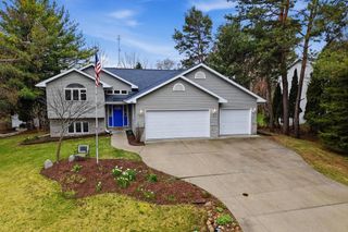 615 Sommer DRIVE, Sheboygan, WI 53081