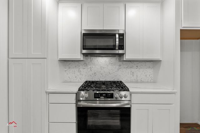 6 wanda, Marshall, TX 75670