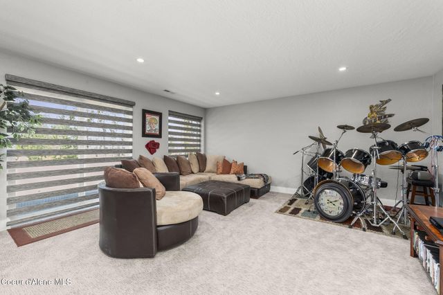 19643 W Treend RD, Post Falls, ID 83854
