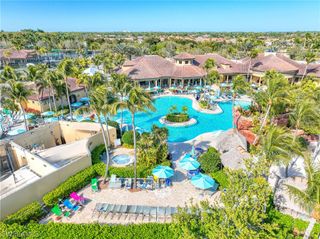 7692 Cottesmore DR, Naples, FL 34113