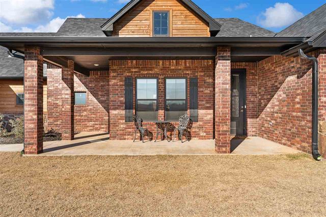 4324 Peak Ln, Elgin, OK 73538