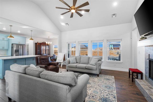 4324 Peak Ln, Elgin, OK 73538