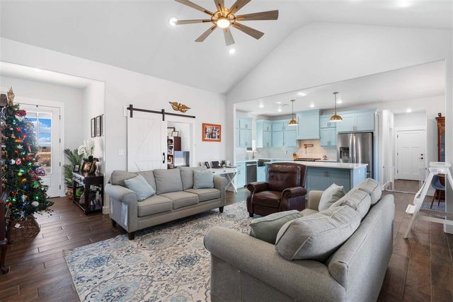 4324 Peak Ln, Elgin, OK 73538