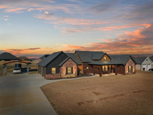 4324 Peak Ln, Elgin, OK 73538