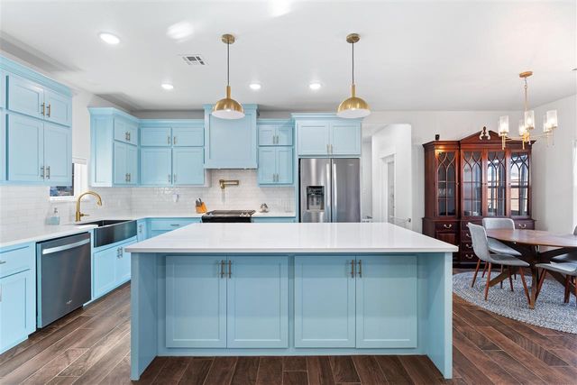 4324 Peak Ln, Elgin, OK 73538