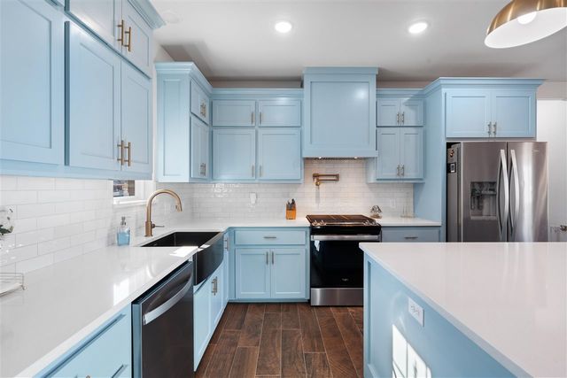 4324 Peak Ln, Elgin, OK 73538