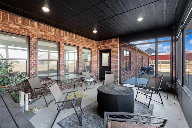 4324 Peak Ln, Elgin, OK 73538