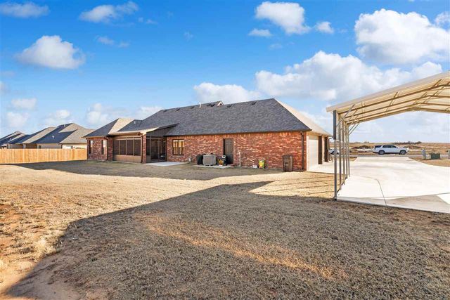 4324 Peak Ln, Elgin, OK 73538