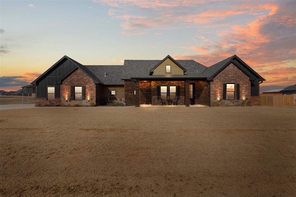 4324 Peak Ln, Elgin, OK 73538