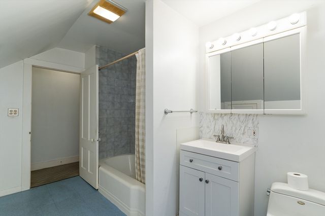 6 Maynard St, Webster, MA 01570