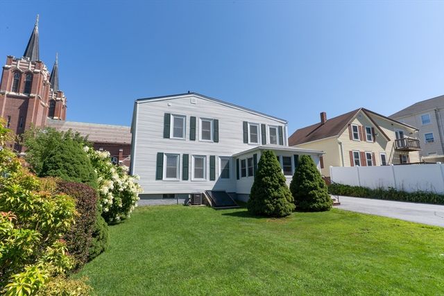 6 Maynard St, Webster, MA 01570