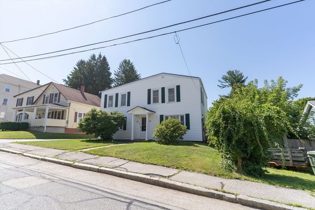 6 Maynard St, Webster, MA 01570