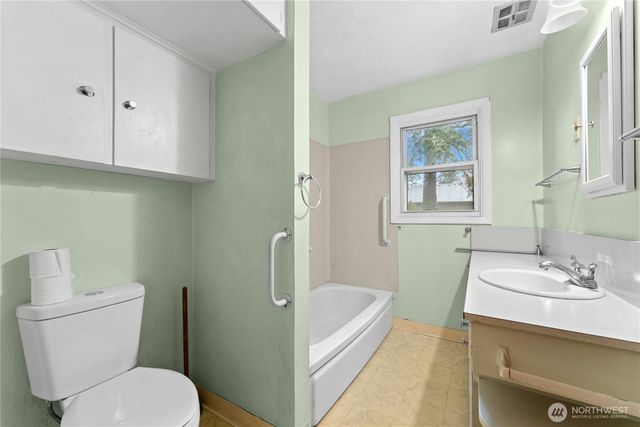 429 Harvard Avenue, Fircrest, WA 98466