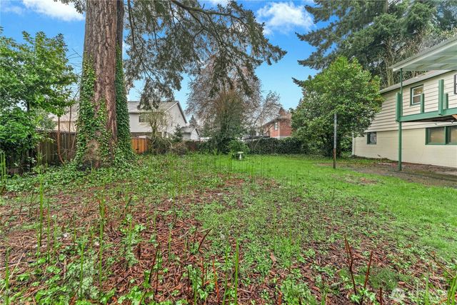 429 Harvard Avenue, Fircrest, WA 98466