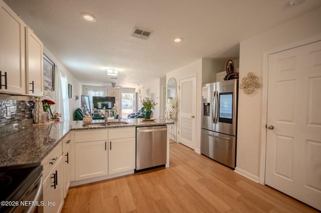 546 MONTY Lane, Jacksonville, FL 32225