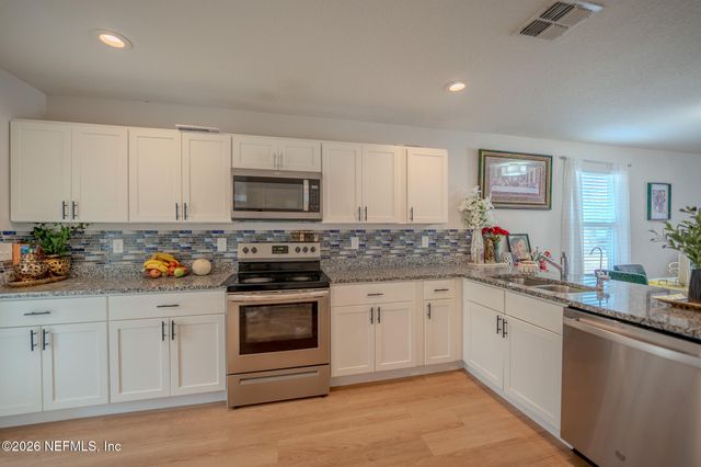 546 MONTY Lane, Jacksonville, FL 32225