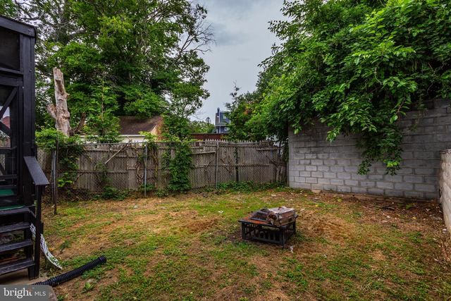 552 LARCHWOOD AVE, Upper Darby, PA 19082