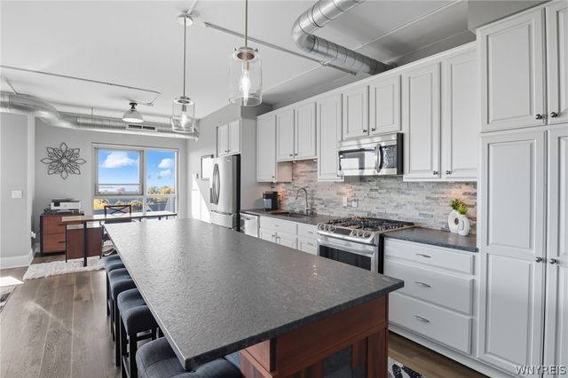 132 Lakefront Boulevard 401, Buffalo, NY 14202