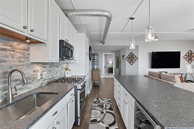 132 Lakefront Boulevard 401, Buffalo, NY 14202